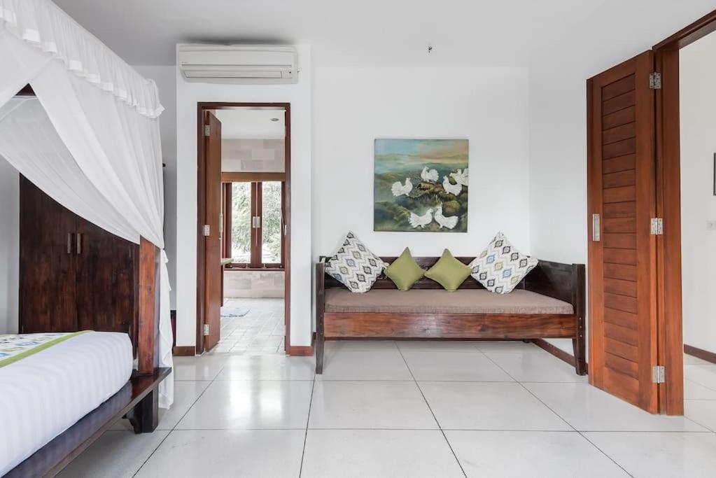 Villa Annecy Seminyak Esterno foto