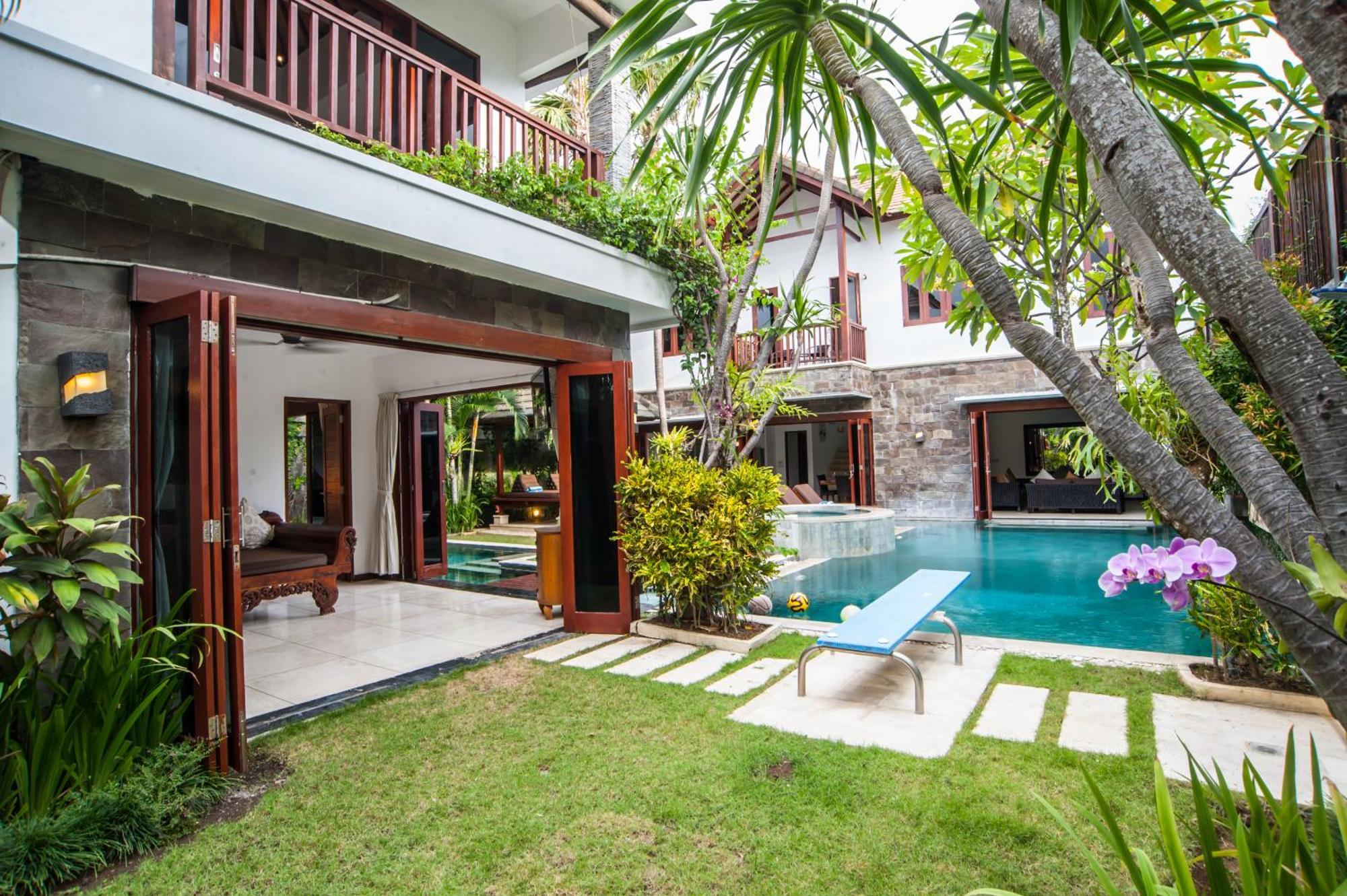 Villa Annecy Seminyak Esterno foto