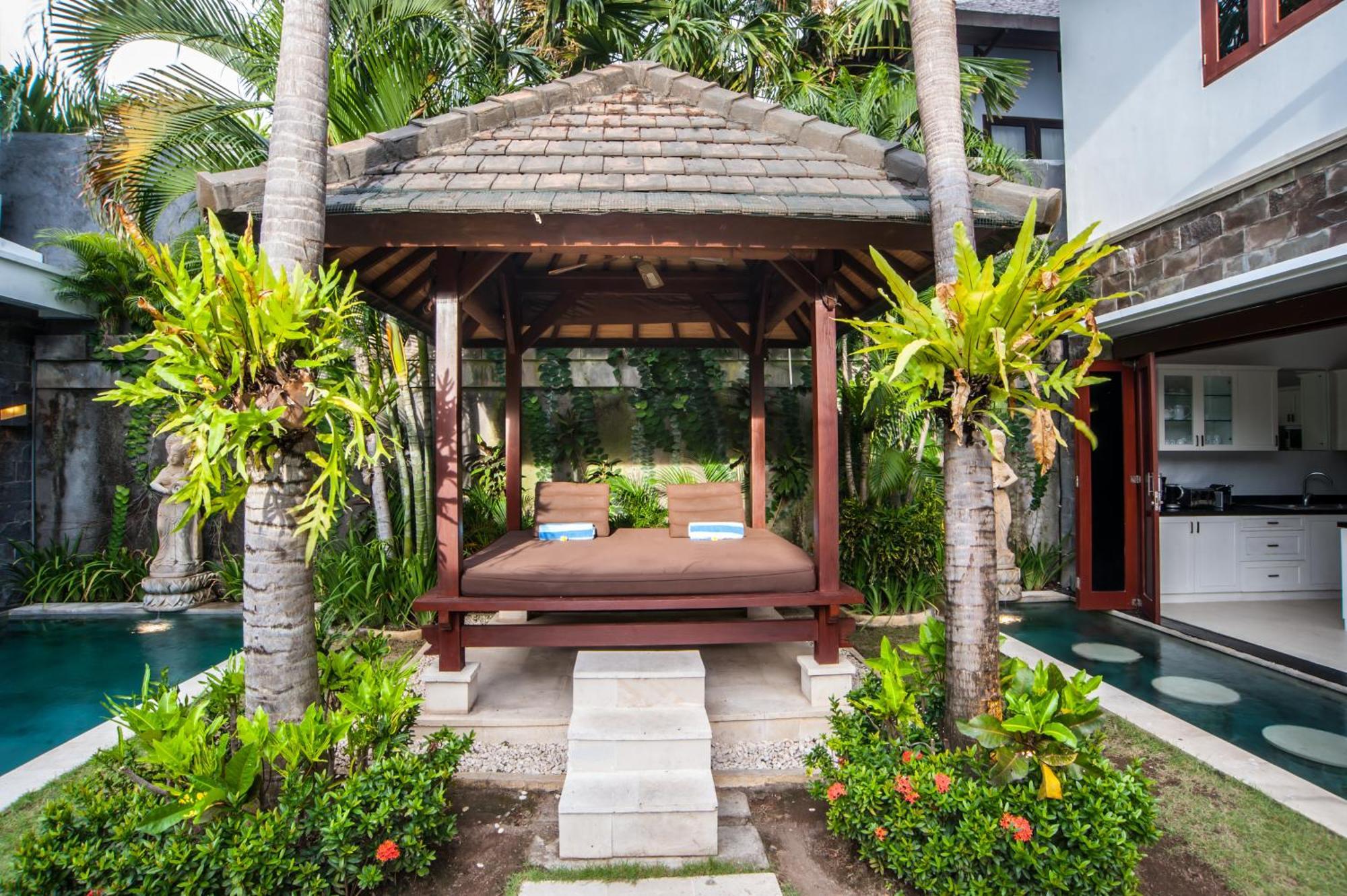 Villa Annecy Seminyak Esterno foto